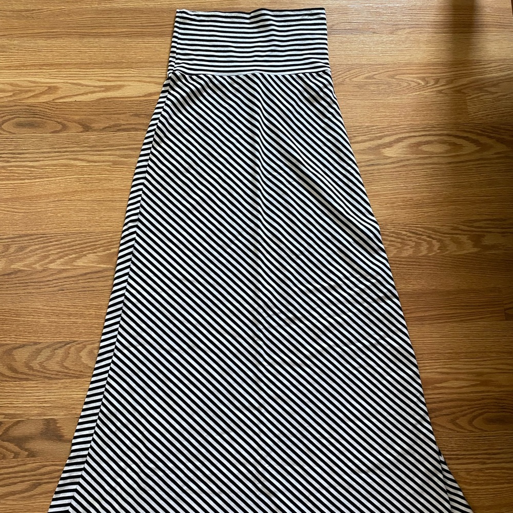 Lily Rose Maxi Skirt